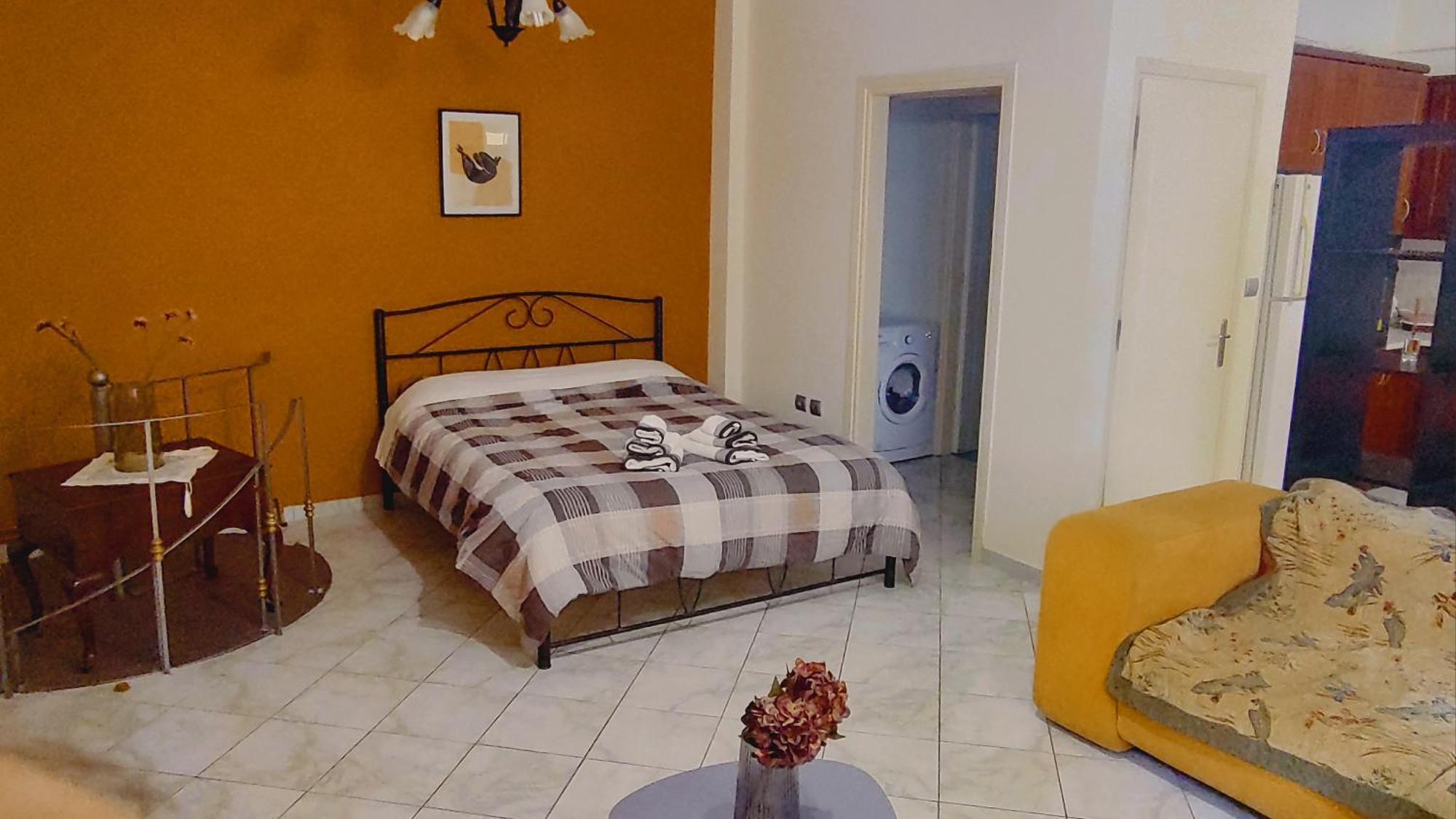 Alexia's - One Bedroom Apartment